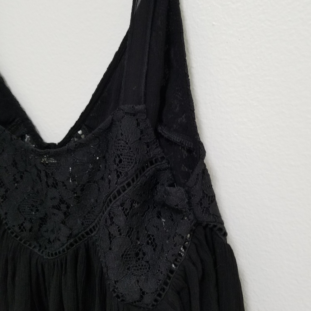 Free People Boho Black Henley Lace Camisole Hanky Hem Size XS - Picture 8 of 10